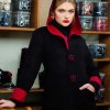 abrigo-capuli-rojo-negro-2