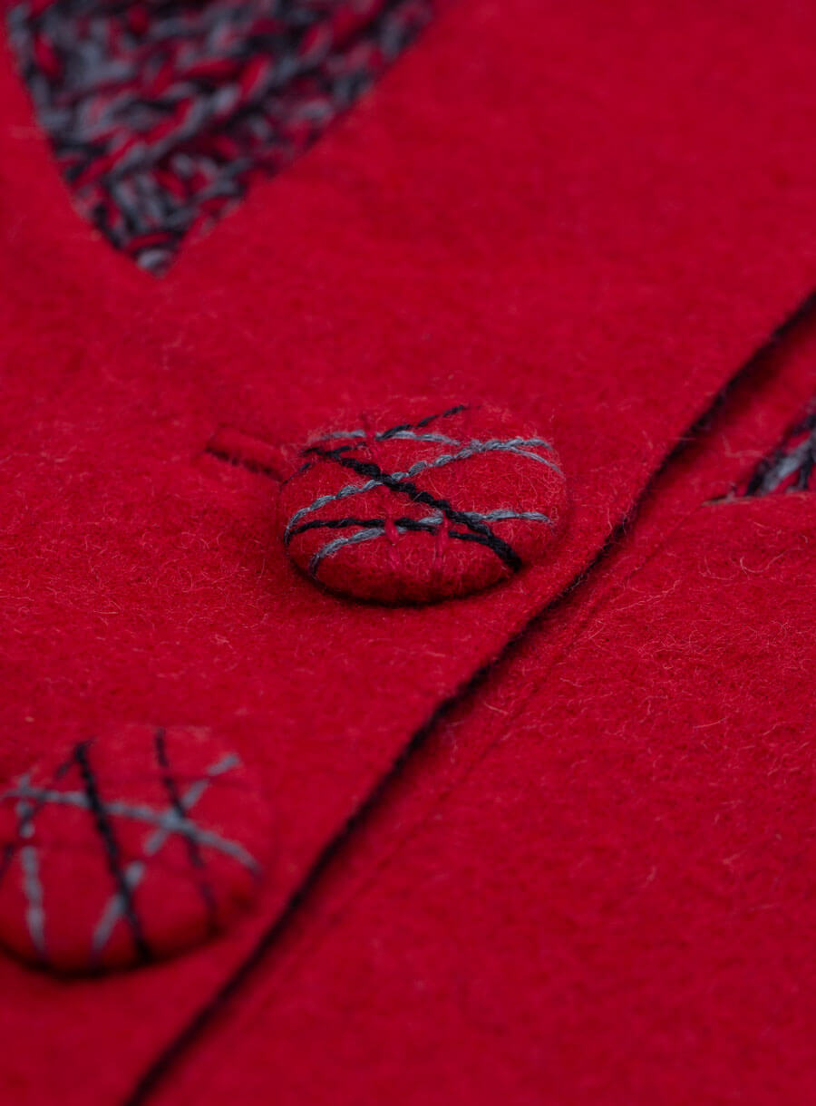 abrigo-onix-rojo-negro-2
